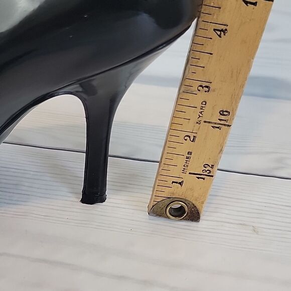 BCBGeneration Altero Black Heels with Buckle Detail Womens Size 9.5 - Picture 5 of 13